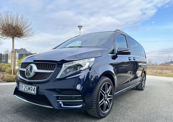 Mercedes-Benz Klasa V cena 249900 przebieg: 70000, rok produkcji 2020 z Kielce małe 466